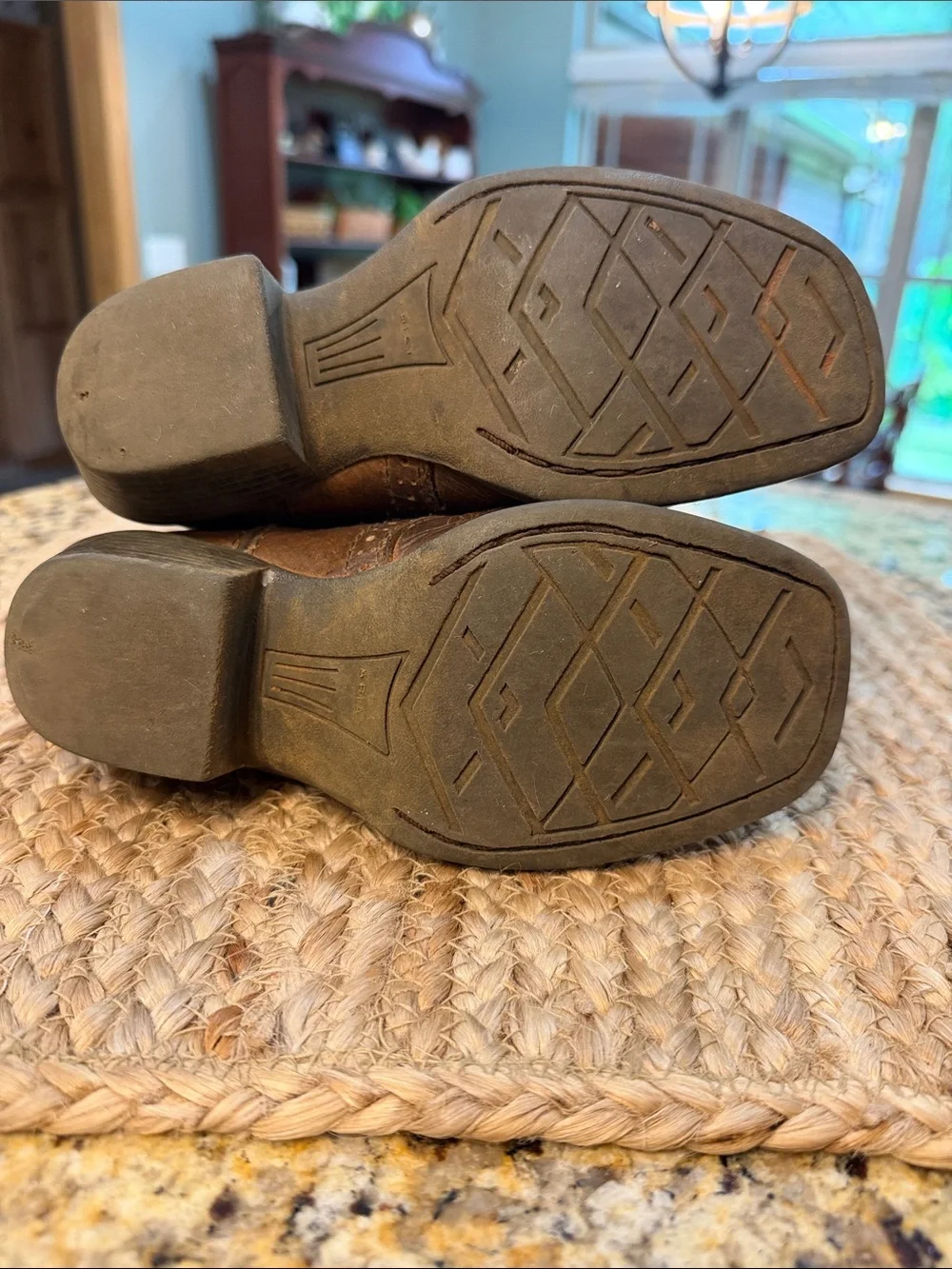 4LR Ariat Boys Boots Size 12